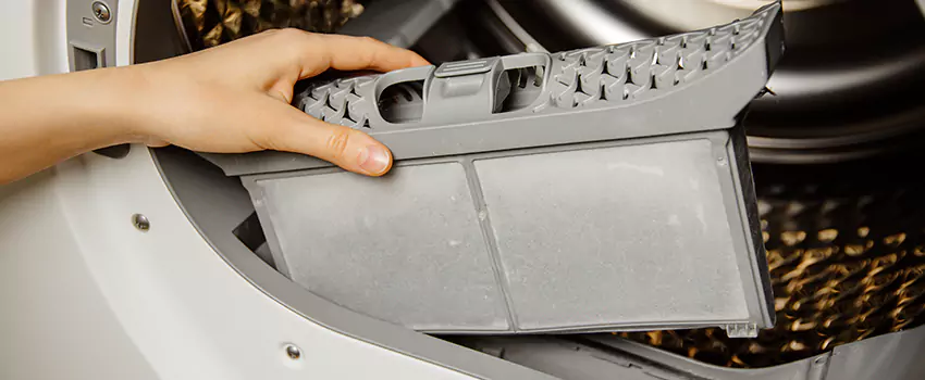 Signs Of A Clogged Dryer Lint Trap in Needham, Massachusetts